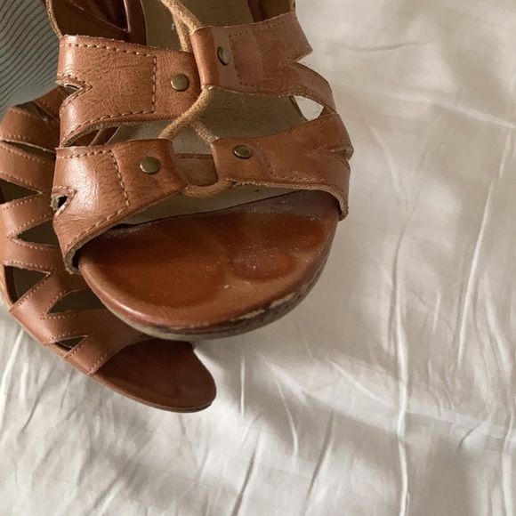 Wedges - Picture 6 of 7